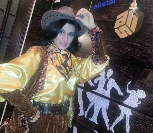 Люди узнают меня по голосу - телепродюсер Айнур Гусейнова (фотосессия)