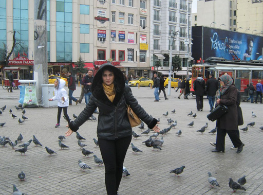 Люди узнают меня по голосу - телепродюсер Айнур Гусейнова (фотосессия)