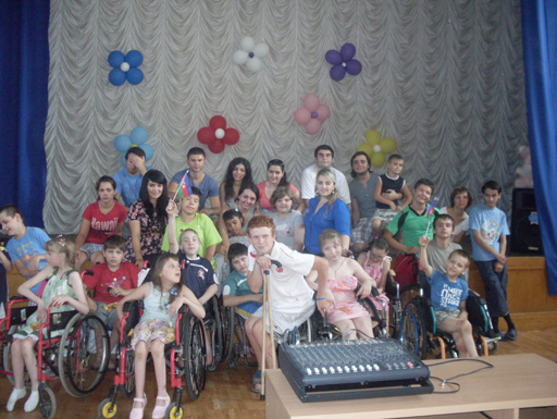 Азербайджанская и украинская молодежь провели благотворительную акцию в Днепропетровске (фото)