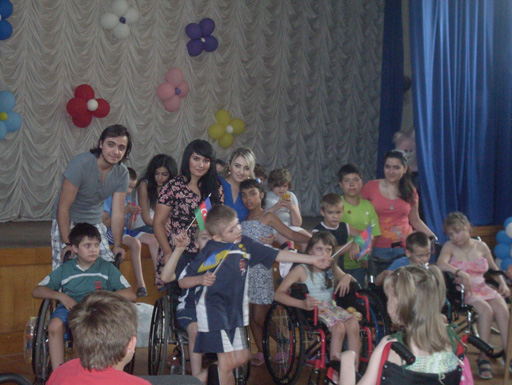 Азербайджанская и украинская молодежь провели благотворительную акцию в Днепропетровске (фото)