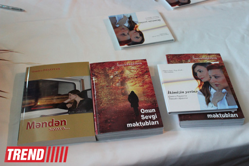 Ганира Пашаева и Тунзаля Агаева представили альбом и провели автограф-сессию (фото)