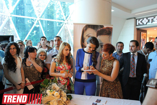 Ганира Пашаева и Тунзаля Агаева представили альбом и провели автограф-сессию (фото)