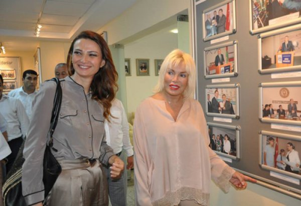 Баку стал бесподобно красивым городом - Ажда Пеккан (фотосессия)