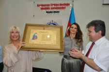 Баку стал бесподобно красивым городом - Ажда Пеккан (фотосессия)