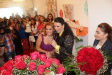 В Баку состоялся вечер моды - Рухи Алиева выбрана "Иконой стиля" (фото)