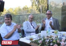 Ажда Пеккан удостоена в Баку  награды "За многолетнюю творческую деятельность, развитие культуры и благотворительность" (фото)