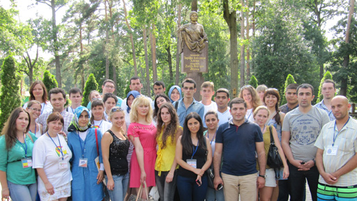 В парке имени Зарифы Алиевой в украинском городе Ирпень проведены экологические мероприятия (ФОТО)