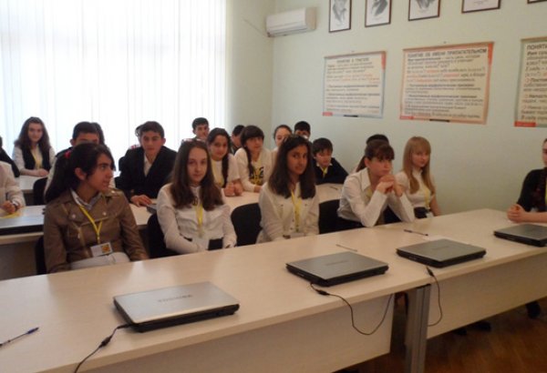 Школьники из Азербайджана посетят Москву и города "Золотого кольца" (фото)