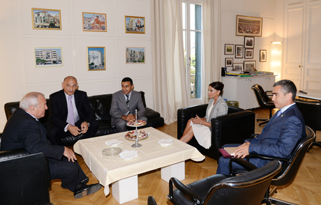 Первой леди Азербайджана Мехрибан Алиевой вручен диплом почетного гражданина города Канны (ФОТО)