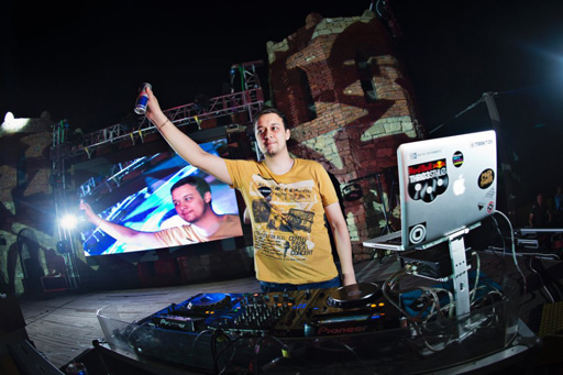 В Азербайджане определился победитель по диджеингу, который выступит на чемпионате мира в Канаде (фото)