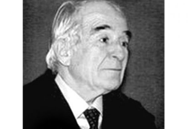 Развитие   жанра   стихотворения   в   прозе   связано   с   именем   Гюльгусейна   Гусейноглу  - Татьяна Джалилова