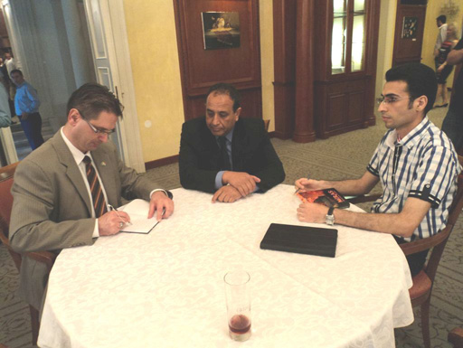 В Будапеште открылась выставка Чингиза Мехбалыева "Раскрашивая вашу жизнь" (фото)