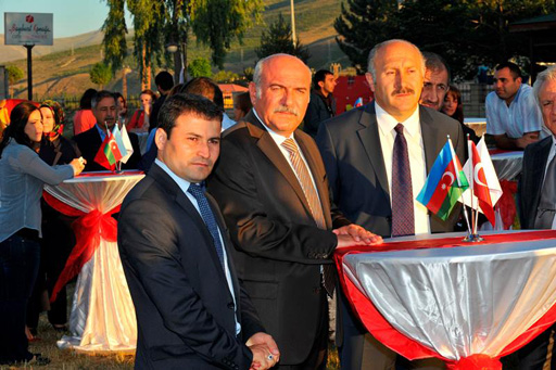 Азербайджанская кухня представлена на фестивале "Деде Горгуд" в Турции (фото)