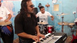 Режиссер Эльгюн Сеидзаде реализовал проект "Так не надо плакать" (видео-фото)