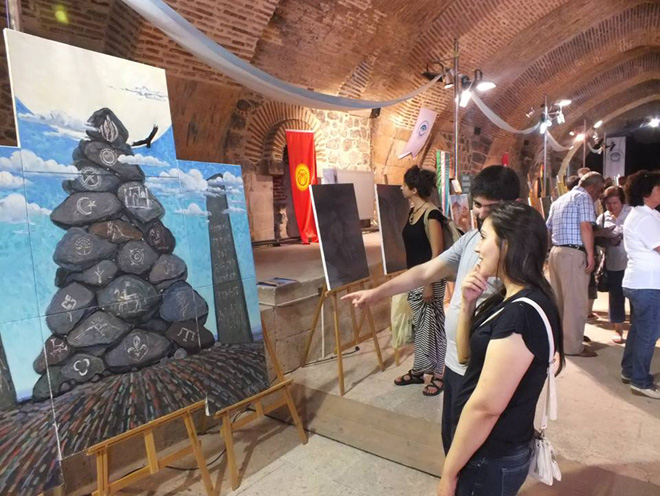 Мехсети Ибрагимова представила Азербайджан на пленэре художников тюркского мира (фото)