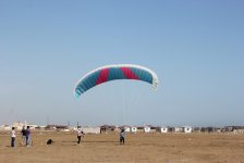 Полет на параплане на побережье Каспийского моря в Баку (фотосессия)