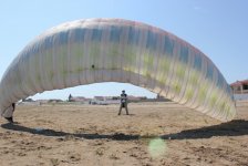 Полет на параплане на побережье Каспийского моря в Баку (фотосессия)