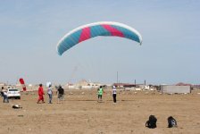 Полет на параплане на побережье Каспийского моря в Баку (фотосессия)