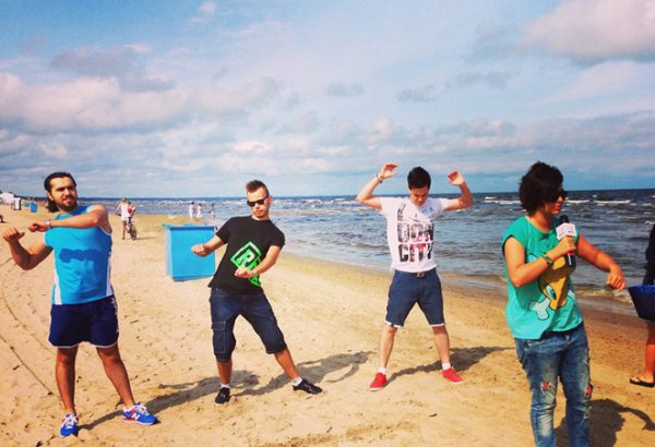 Дневник Чингиза Мустафаева о конкурсе "Новая волна" в Юрмале: "Верьте в мою энергию" (фото)