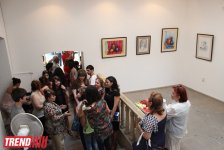 В Баку открылась выставка Наргиз Бабаевой "Вдохновение": "На холсте можно остановить время" (фотосессия)