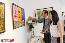 В Баку открылась выставка Наргиз Бабаевой "Вдохновение": "На холсте можно остановить время" (фотосессия)