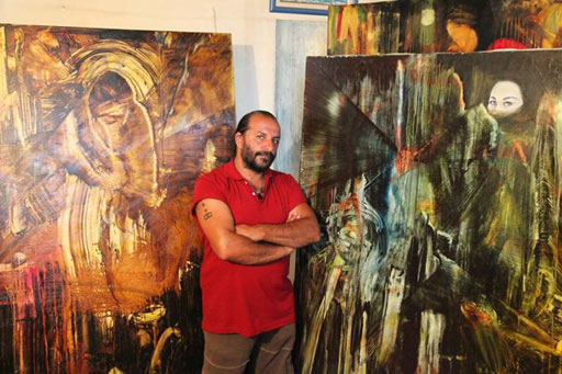 Уникальный фасад дома Али Шамси в Ичери Шехер: "Моей первой кистью был гвоздь" (фото)