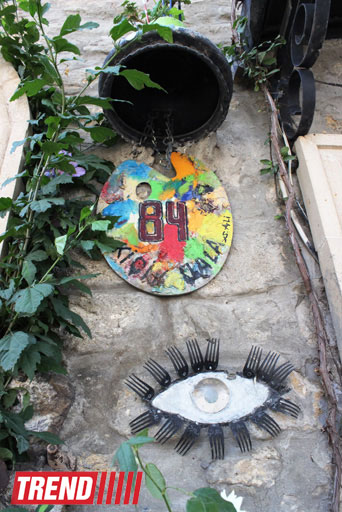 Уникальный фасад дома Али Шамси в Ичери Шехер: "Моей первой кистью был гвоздь" (фото)