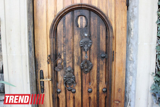 Уникальный фасад дома Али Шамси в Ичери Шехер: "Моей первой кистью был гвоздь" (фото)