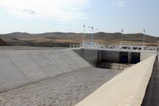 Президент Азербайджана принял участие в церемонии сдачи в эксплуатацию канала Вельвелечай-Тахтакерпю (ФОТО)