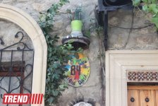 Уникальный фасад дома Али Шамси в Ичери Шехер: "Моей первой кистью был гвоздь" (фото)