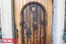 Уникальный фасад дома Али Шамси в Ичери Шехер: "Моей первой кистью был гвоздь" (фото)