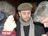 В Москве открылась выставка Рауфа Мамедова "Прерванный ужин"  - люди с синдромом Дауна (фото)