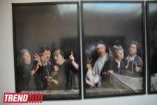 В Москве открылась выставка Рауфа Мамедова "Прерванный ужин"  - люди с синдромом Дауна (фото)