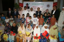 От имени первой леди Азербайджана Мехрибан Алиевой в Пакистане был устроен ифтар для неимущих (ФОТО)