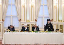 Президент Ильхам Алиев принял участие в церемонии ифтар по случаю священного месяца Рамазан (ФОТО)