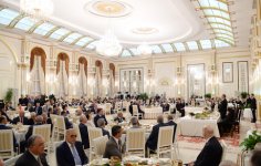 Президент Ильхам Алиев принял участие в церемонии ифтар по случаю священного месяца Рамазан (ФОТО)