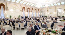 Президент Ильхам Алиев принял участие в церемонии ифтар по случаю священного месяца Рамазан (ФОТО)