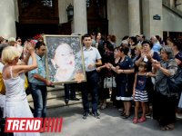 Шафигу Ахундову аплодисментами проводили в последний путь (фото)