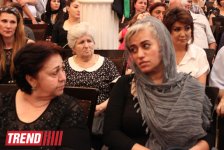 Шафигу Ахундову аплодисментами проводили в последний путь (фото)