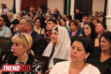 Шафигу Ахундову аплодисментами проводили в последний путь (фото)