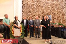 Шафигу Ахундову аплодисментами проводили в последний путь (фото)