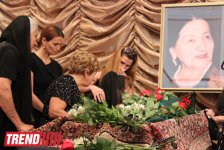 Шафигу Ахундову аплодисментами проводили в последний путь (фото)