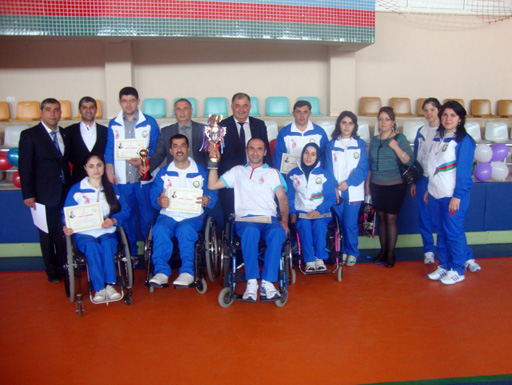 Азербайджанские паралимпийцы примут участие на чемпионате мира по фехтованию в Венгрии (фото)