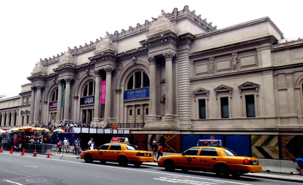 Художник Исмаил Мамедов получил благодарственное письмо от библиотеки музея Metropolitan (фото)