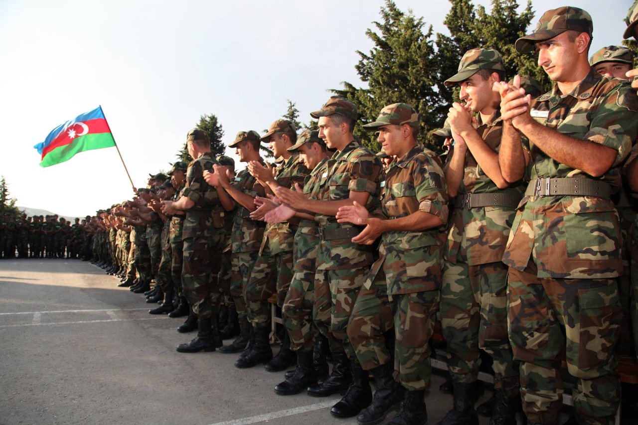 Роза Зяргярли выступила с концертной программой в прифронтовой зоне (фото)