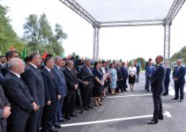 Президент Азербайджана Ильхам Алиев принял участие в церемонии подачи питьевой воды в город Огуз (ФОТО)