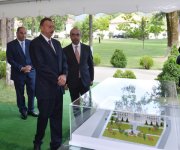 Президент Азербайджана ознакомился с ходом строительства Центра Гейдара Алиева в Огузе (ФОТО)
