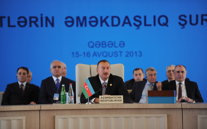Президент Азербайджана предложил провести совместную выставку турпотенциала тюркоязычных стран (версия 2) (ФОТО)
