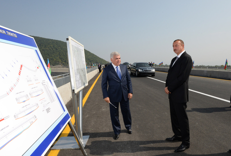 Президент Азербайджана принял участие в открытии участка реконструируемой автодороги Шеки-Гах-Загатала (ФОТО)