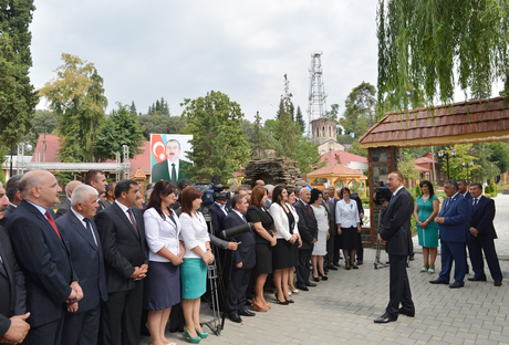 Ильхам Алиев: Никогда на протяжении веков азербайджанский народ не жил так спокойно, Азербайджанское государство не было таким прочным (ФОТО)